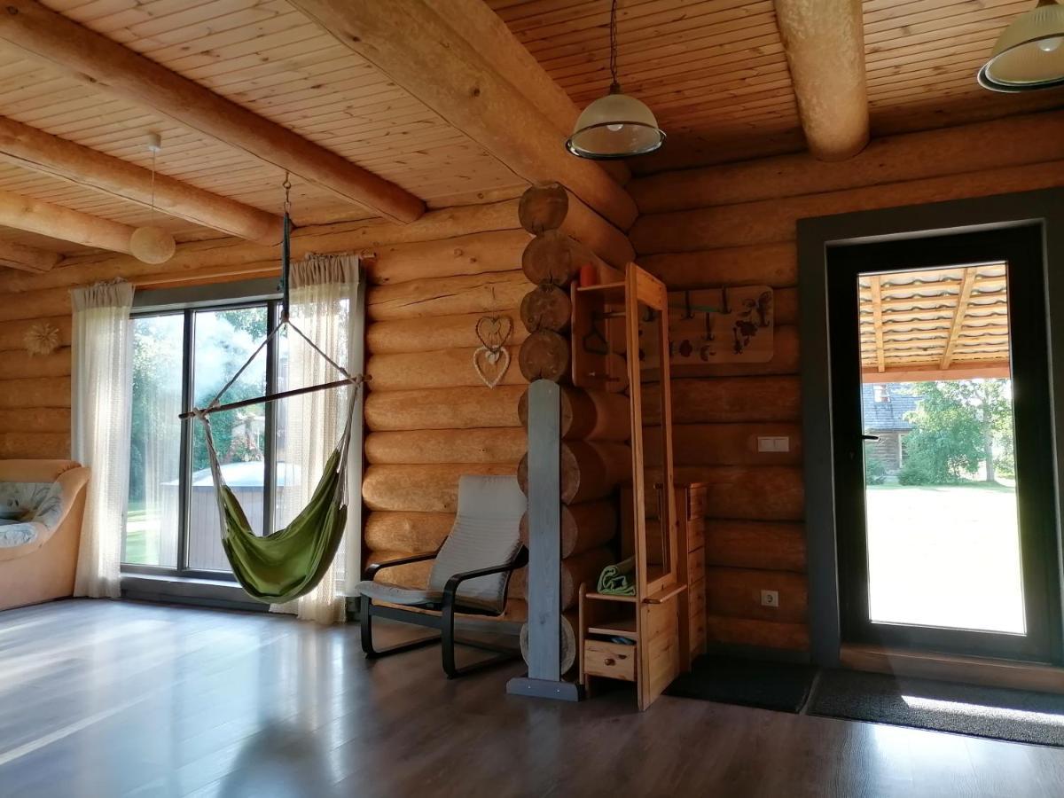 Palmas Villa Jūrkalne Kültér fotó