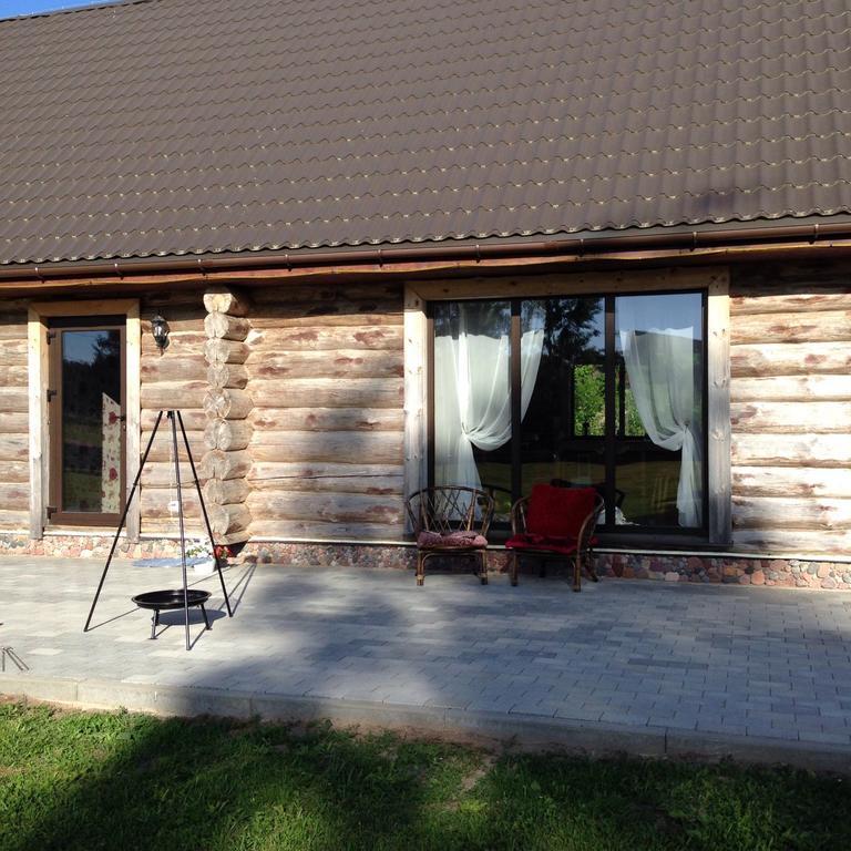 Palmas Villa Jūrkalne Kültér fotó
