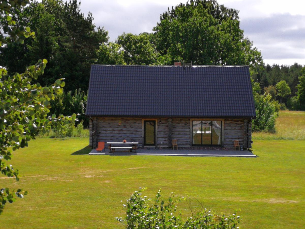 Palmas Villa Jūrkalne Kültér fotó